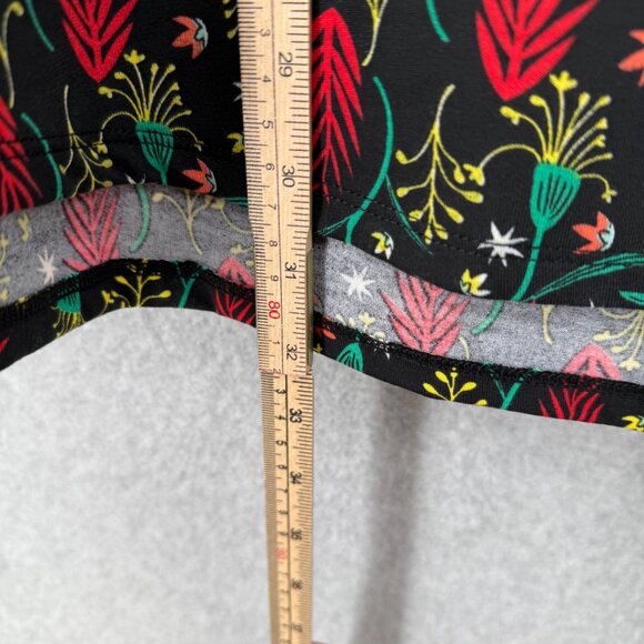 LulaRoe Womens Perfect T Shirt LOT of 2 Size L Floral Geo Print Black Red NEW - Picture 14 of 14